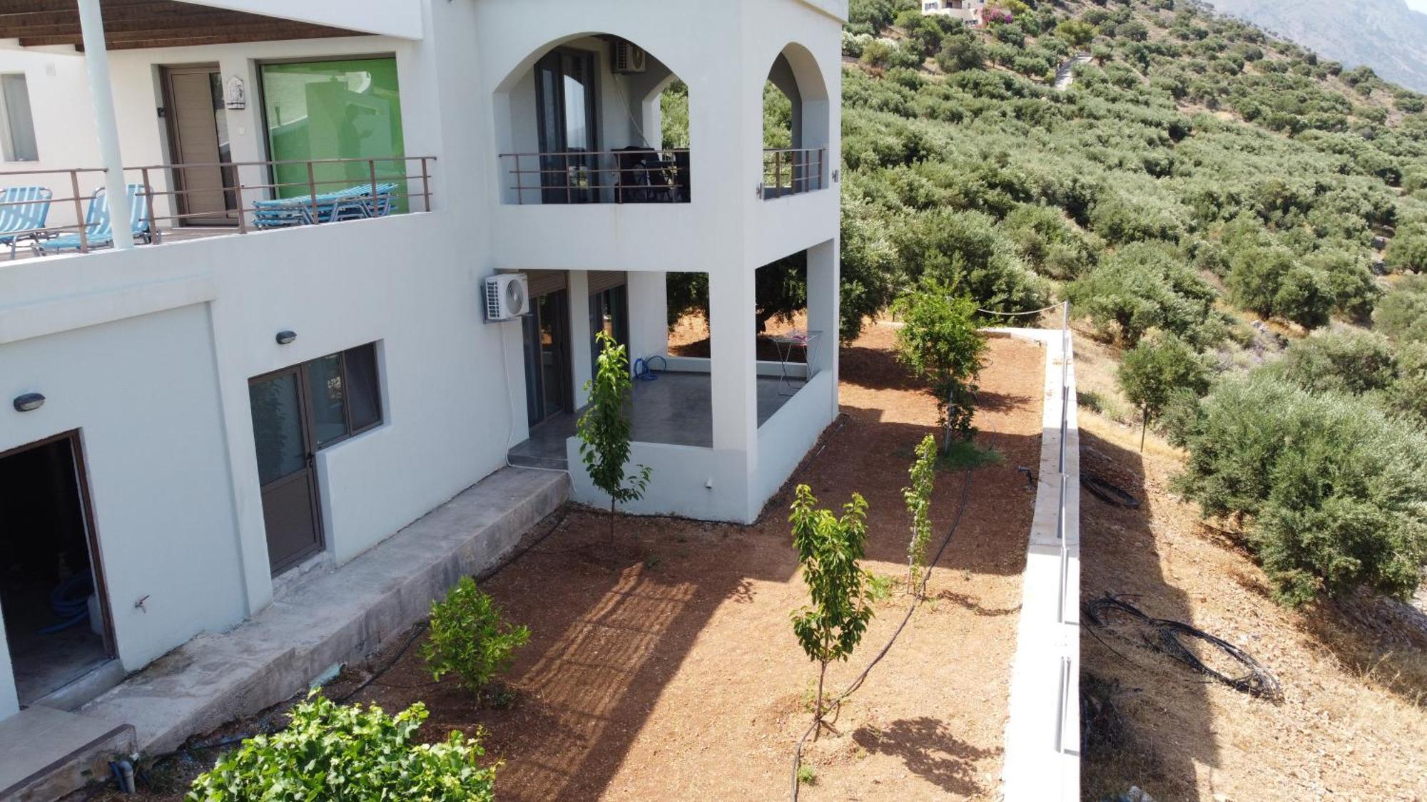Villa Gusta Tholos  Exteriör bild