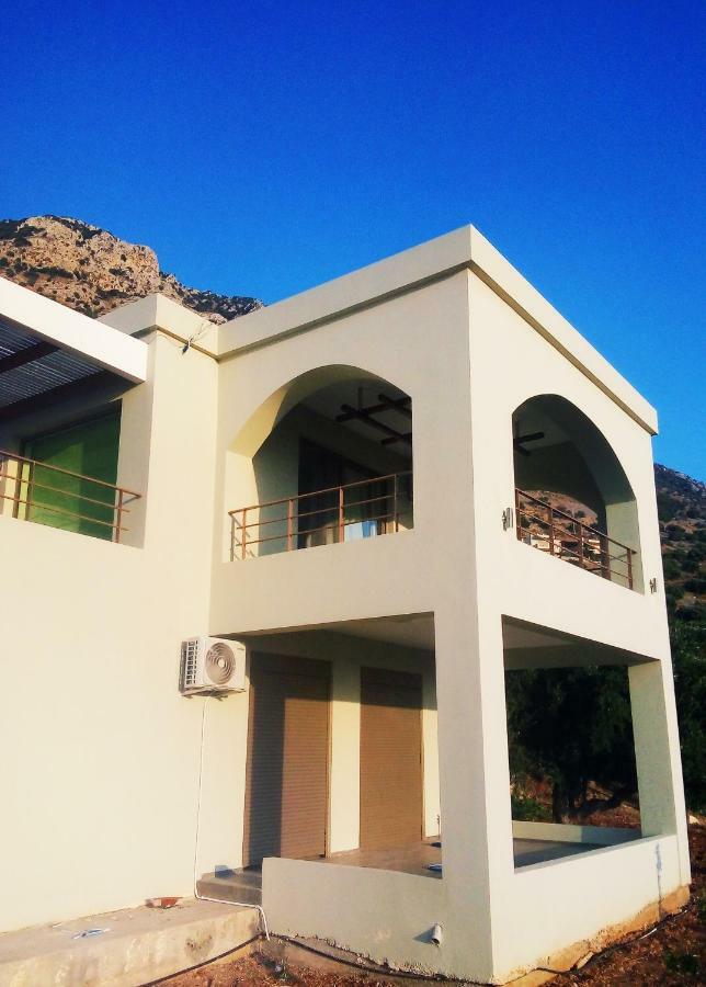Villa Gusta Tholos  Exteriör bild